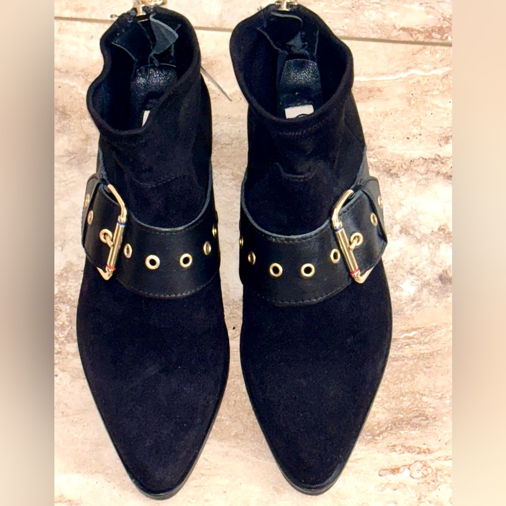NWT Gigi Hadid for Tommy Hilfiger Limited Ed. Black Suede Boots Sz 6
